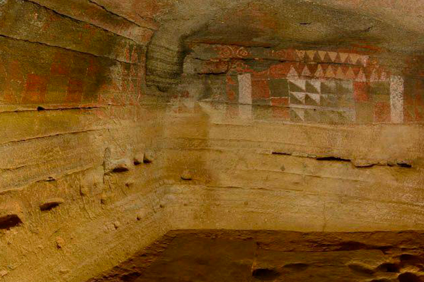 BESUCHEN SIE DIE BEMALTE HÖHLE VON GALDAR