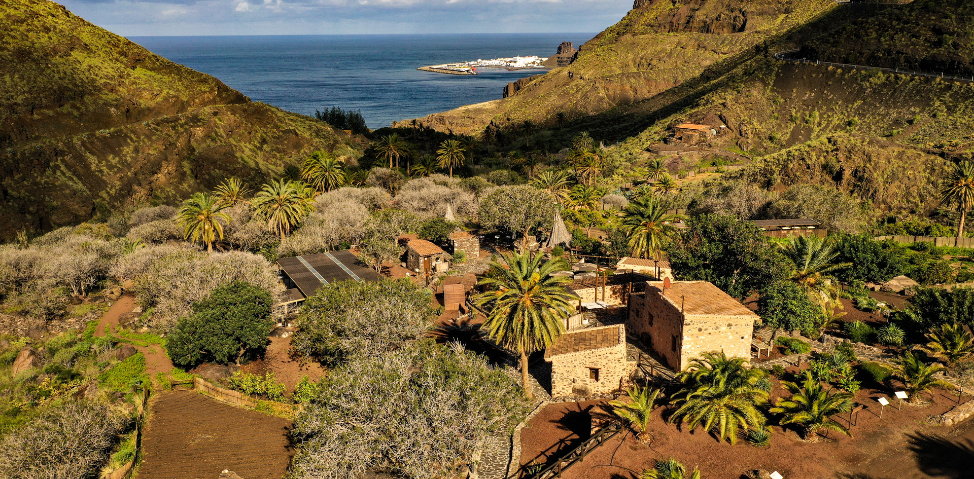 REDONDO DE GUAYEDRA FROM THE AIR