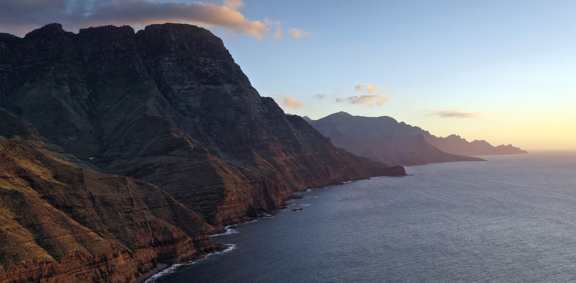REDONDO DE GUAYEDRA FROM THE AIR