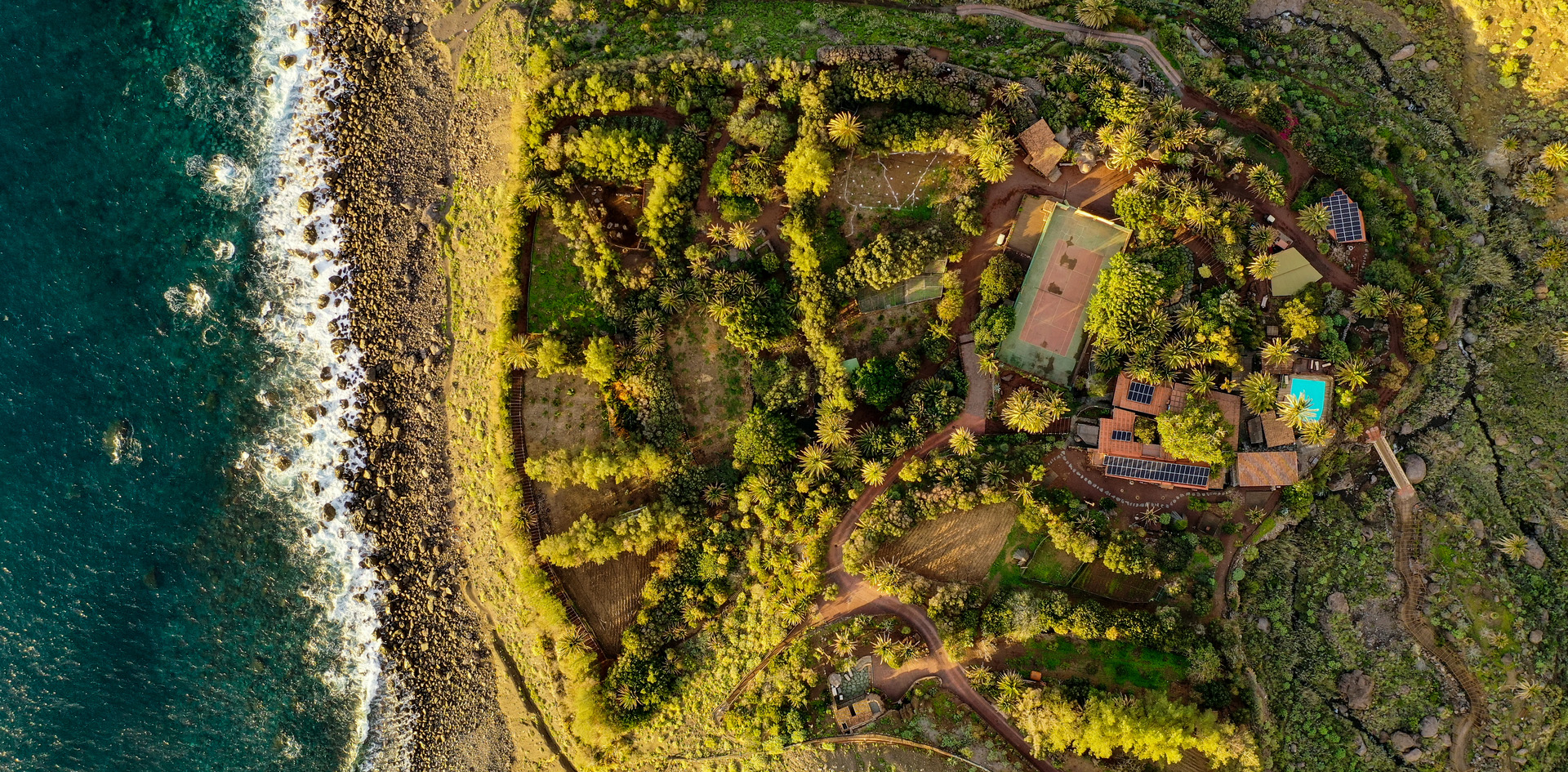 REDONDO DE GUAYEDRA FROM THE AIR