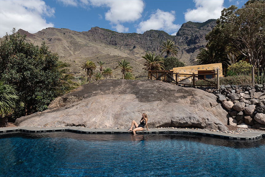 LA LAGUNA SWIMMINGPOOL